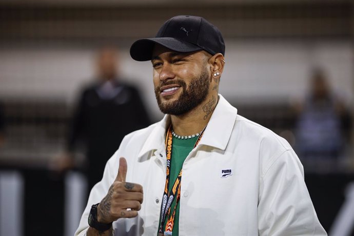 Archivo - Neymar Jr, portrait during the Formula 1 Gulf Air Bahrain Grand Prix 2024, 1st round of the 2024 FIA Formula One World Championship from February 29 to March 2, 2024 on the Bahrain International Circuit, in Sakhir, Bahrain - Photo Xavi Bonilla /