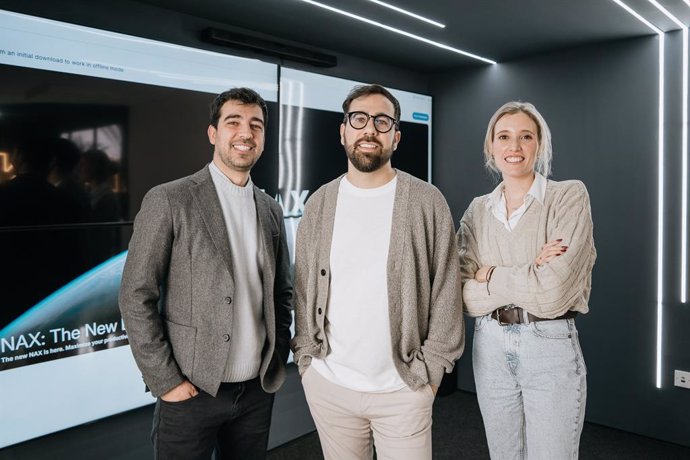 Los fundadores de Nax Solutions: Caleb De Bernardis, Aarón De Bernardis y Beatriz Sanchis.