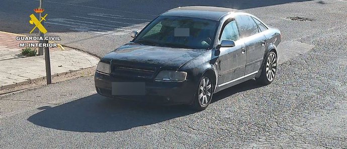 Vehículo investigado en relación al suceso.