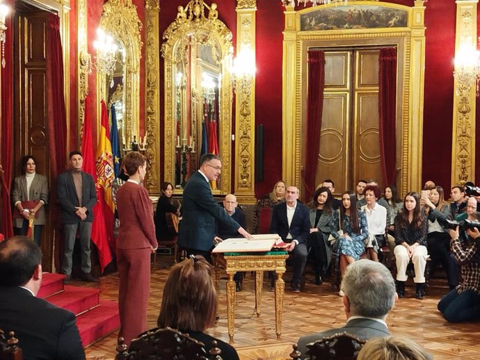 Toma de posesión del nuevo consejero de Universidad, Innovación y Transformación Digital del Gobierno de Navarra, Juan Luis García