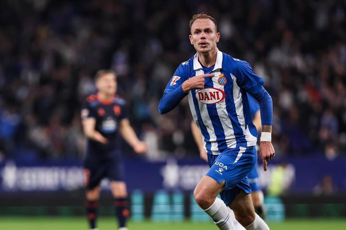 Archivo - Irvin Cardona of RCD Espanyol celebrates a goal during the Spanish league, La Liga EA Sports, football match played between RCD Espanyol and RC Celta at RCDE Stadium on November 30, 2024 in Barcelona, Spain.