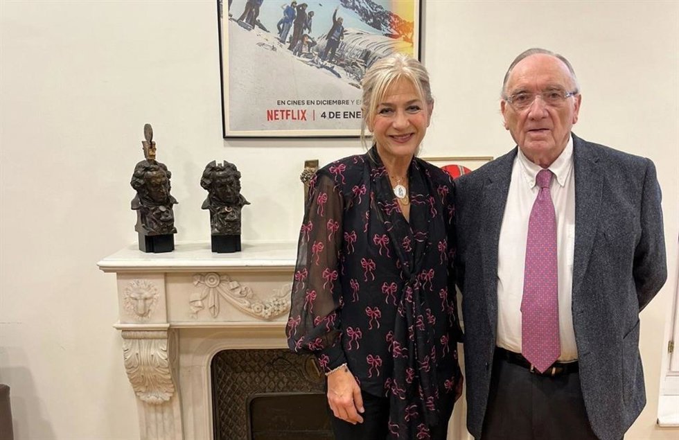 La consejera de Cultura de la Junta de Andalucía, Patricia del Pozo, y el presidente de la Academia de Cine, Fernando Méndez-Leite