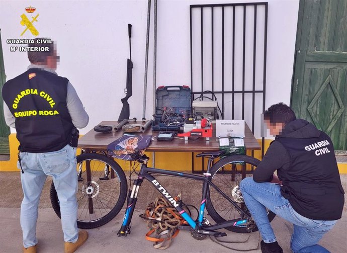 Efectos intervenidos por la Guardia Civil