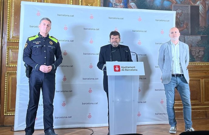 Imagen de la rueda de prensa del teniente de alcalde, Albert Batlle