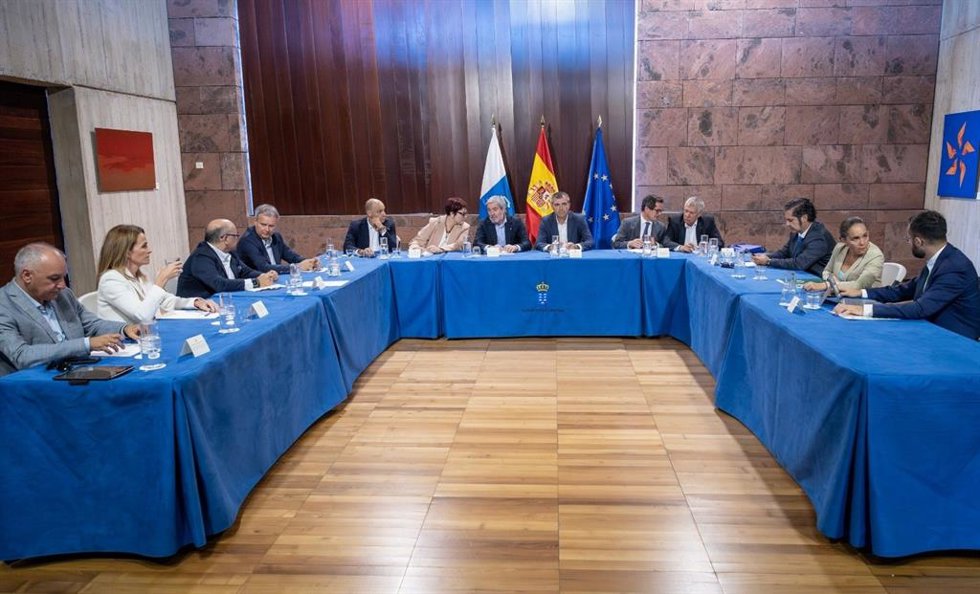 Archivo - Reunión del pacto migratorio canario (foto de archivo)