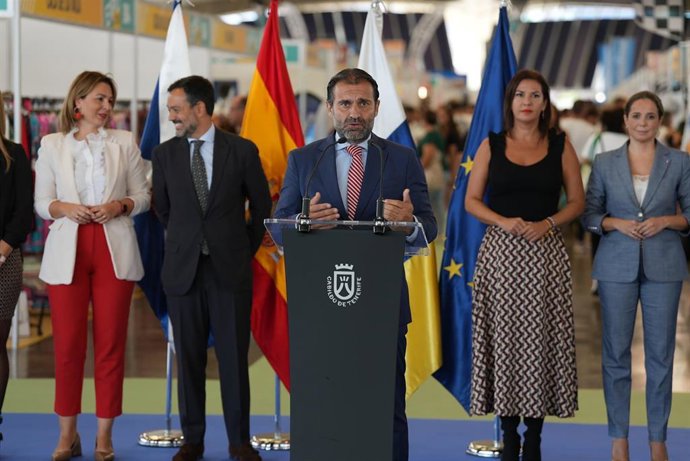 El consejero de Industria y vicepresidente del Cabildo de Tenerife, Manuel Fernández