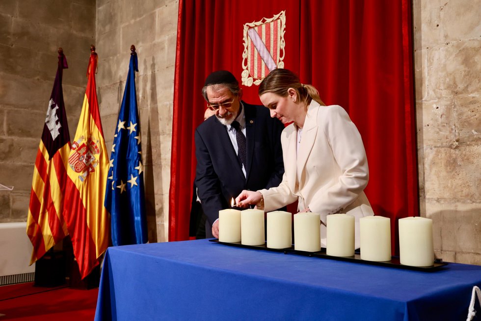 Acto conmemorativo del Día Internacional en Memoria de las Víctimas del Holocausto.