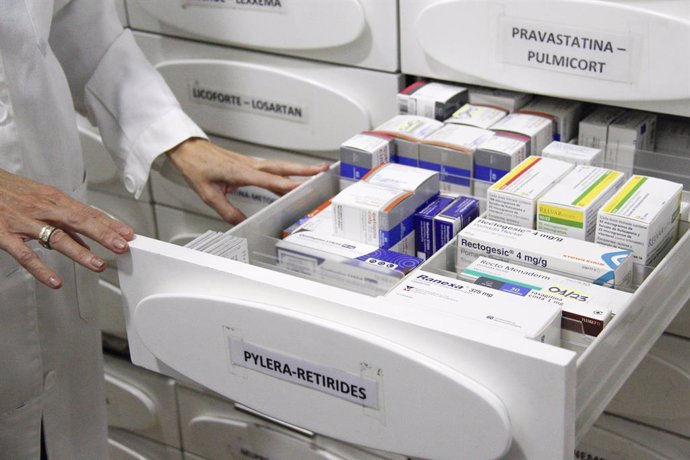 Archivo - Aumentan un 41% los problemas de suministro de medicamentos en España