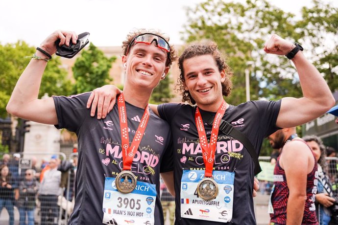 Archivo - Participantes de la carrera Zurich Rock'n'Roll Running Series Madrid