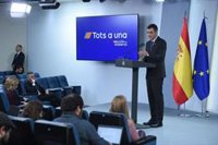 Sánchez pide a PP y Vox que "no usen bulos" y les avisa de que sus críticas al Gobierno "le hacen más fuerte"