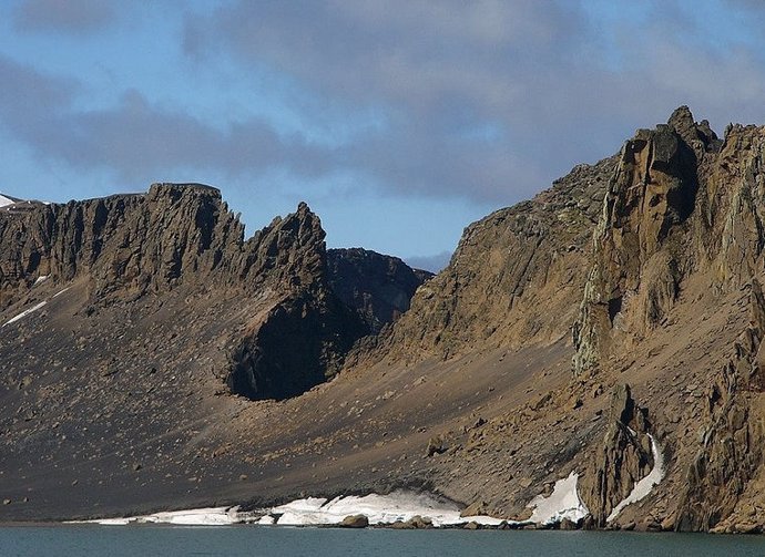 Caldera en la Isla Decepción, cerca de la Península Antártica