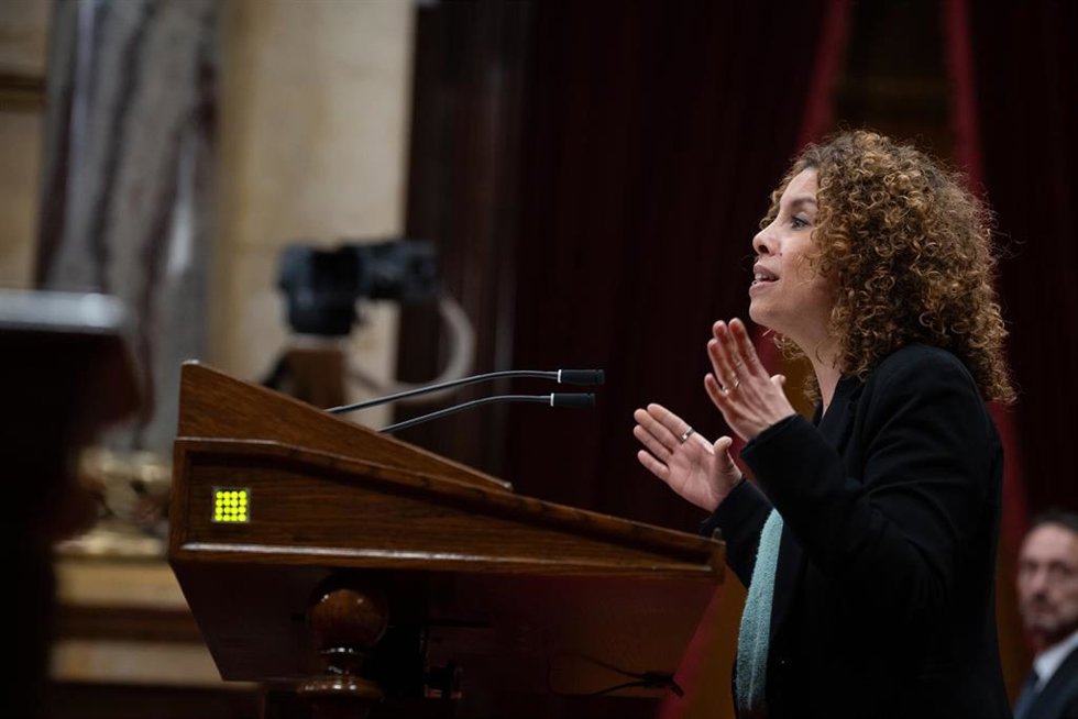 La diputada de ERC en el Parlament Laia Cañigueral en el pleno del Parlament