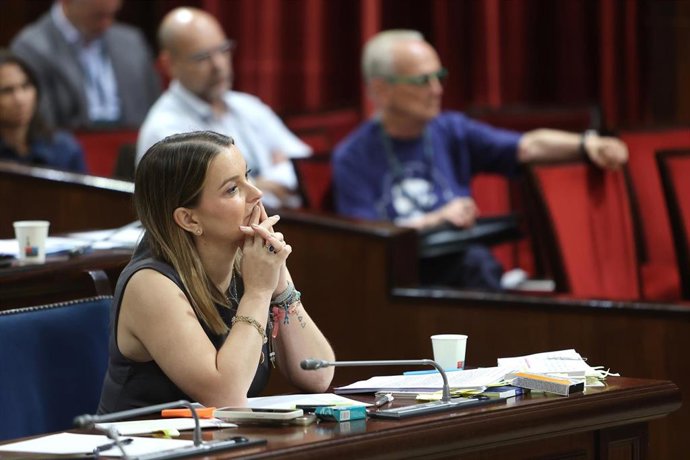 Archivo - La presidenta del Govern, Marga Prohens.