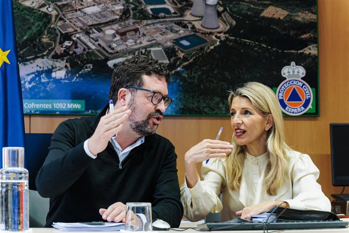 Archivo - El secretario de Estado de Trabajo, Joaquín Pérez Rey y la vicepresidenta segunda del Gobierno y ministra de Trabajo y Economía Social, Yolanda Díaz. 