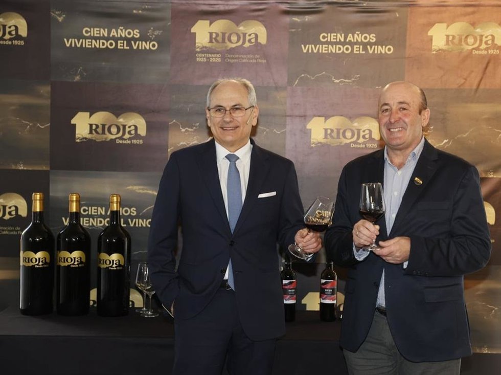 Ezquerro y Lapuente brindan por el centenario de la DOCa Rioja