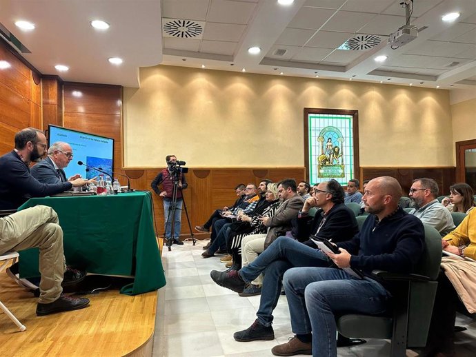 Reunión con responsables de los municipios que conforman las cinco zonas Interfaz de la provincia de Jaén.