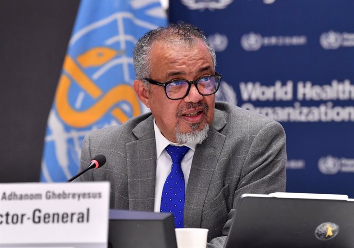 Archivo - GENEVA, Dec. 11, 2024  -- Tedros Adhanom Ghebreyesus, director-general of the World Health Organization (WHO), speaks during a press briefing at the WHO headquarters in Geneva, Switzerland, Dec. 10, 2024.