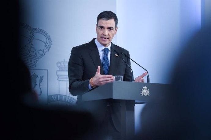 El presidente del Gobierno, Pedro Sánchez, durante una rueda de prensa tras el Consejo de Ministros, en el Complejo de la Moncloa, a 28 de enero de 2025, en Madrid (España). Durante su comparecencia ha informado del nuevo paquete de medidas que ha aprobad