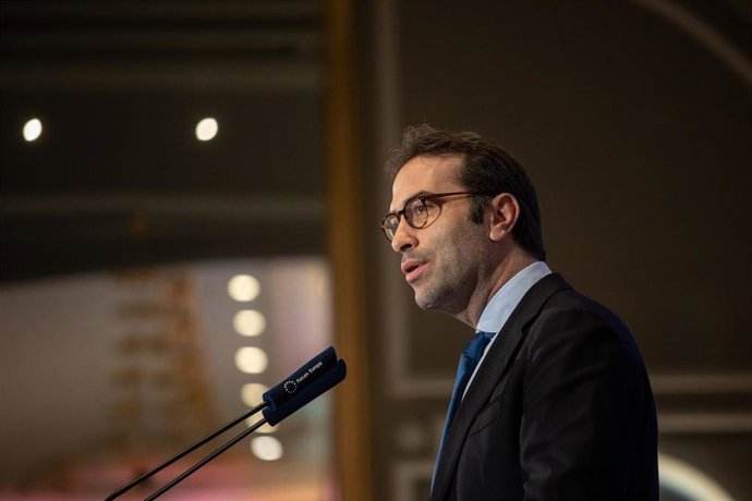 El ministro de Economía, Comercio y Empresa, Carlos Cuerpo, interviene durante un desayuno informativo organizado por Fórum Europa este miércoles.