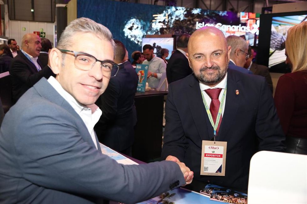 Reunión con el consejero de Turismo del Cabildo de Gran Canaria, Carlos Álamo.