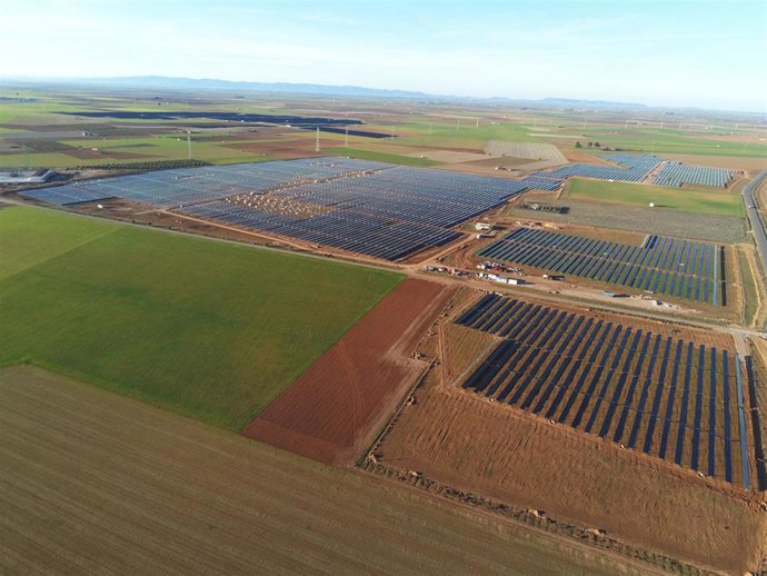 Archivo - Planta solar de Elawan Energy en C-LM.
