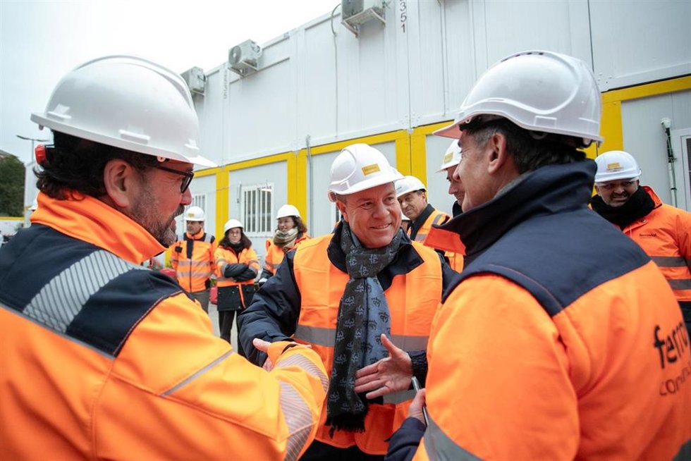 El presidente castellanomanchego, Emiliano García-Page, en su visita a Guadalajara.