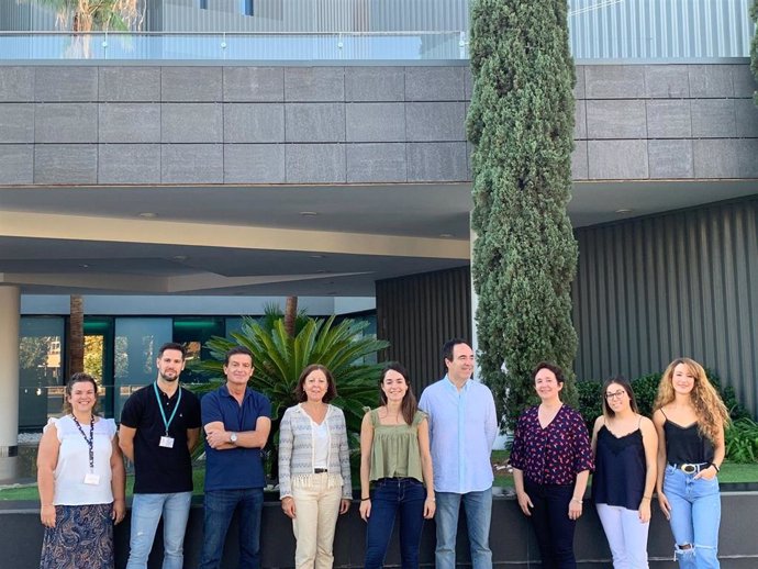 Grupo multidisciplinar liderado por Ana Soriano Lerma y María Inmaculada López Aliaga, investigadoras del Departamento de Fisiología, del Instituto de Nutrición y Tecnología de los Alimentos y del Centro de Investigación Biomédica de la UGR