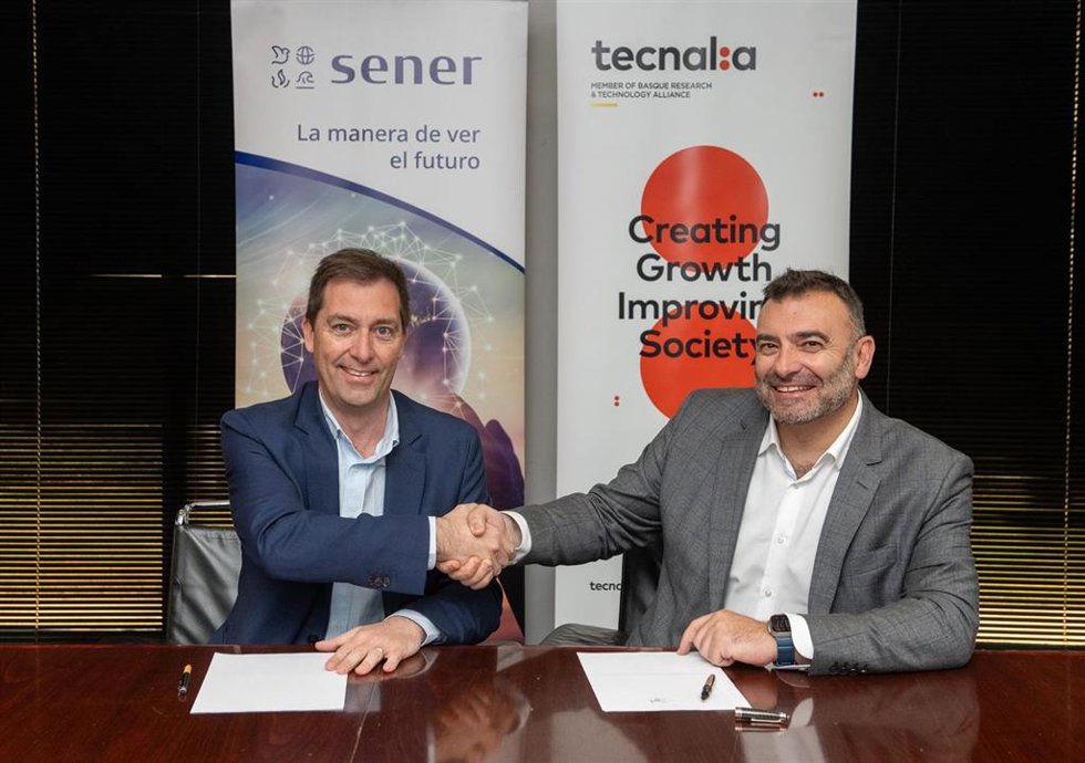 scar Juli, director de Innovación en Sener (izquierda), junto a Agustín J. Sáenz, director de Estrategia, Mercado y Tecnología de Tecnalia