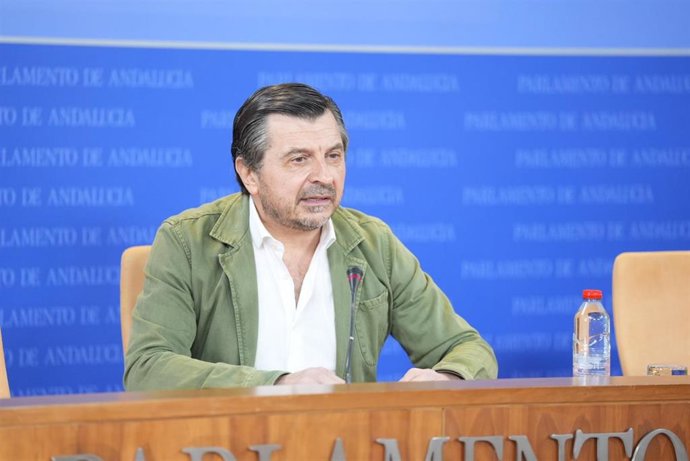 El portavoz del PP-A en el Parlamento, Toni Martín, este miércoles