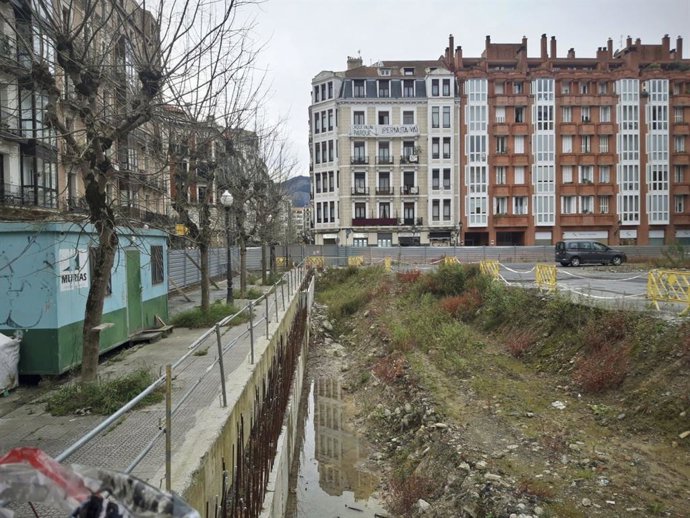 Antiguos terrenos de la BAM en el barrio bilbaino de Abando