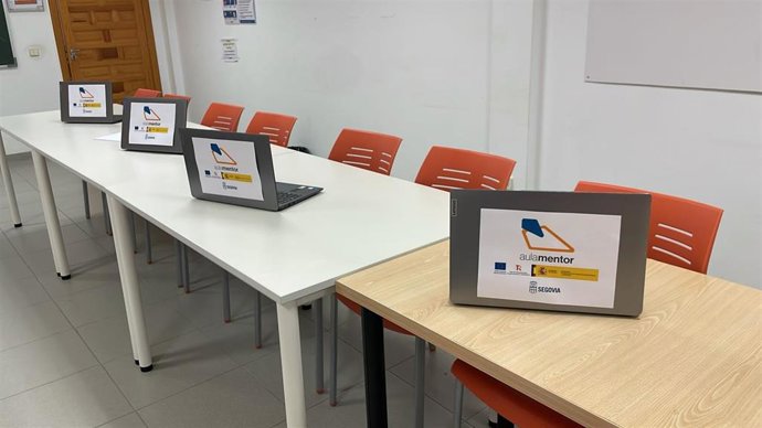 Sala de la Fábrica de Borra destinada al programa Aula Mentor.