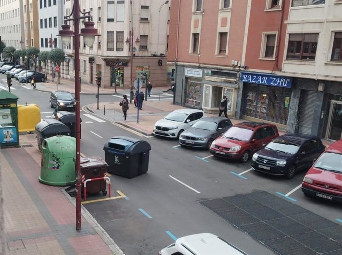 Contenedor desplazado por el viento en Bizkaia