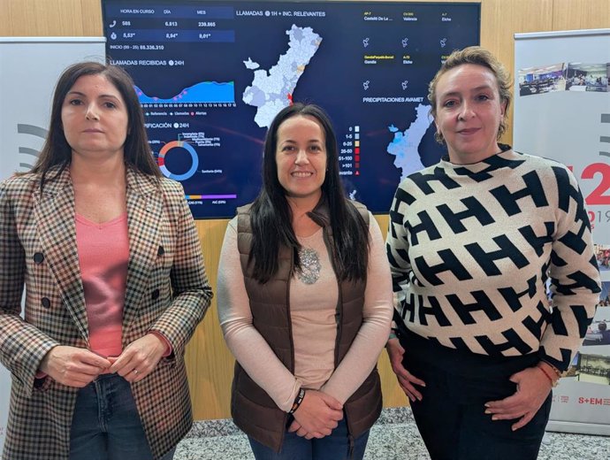 Las alcaldesas de Catarroja, Lorena Silvent; de Paiporta, Maribel Albalat; y de Benetússer, Eva Sanz