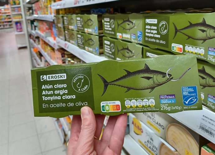 Atún claro en conserva de marca Eroski