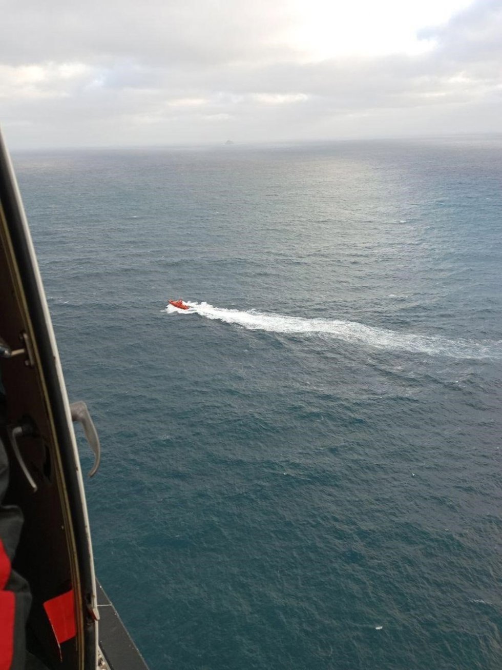 Búsqueda del mariscador en la zona de Haría (Lanzarote)