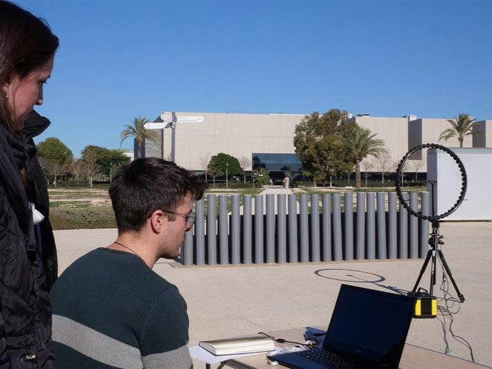 Investigadores de la UMH trabajan para desarrollar nuevas soluciones al ruido del tráfico urbano