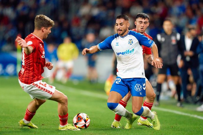 Archivo - Mellot of CD Tenerife in action during the Spanish Cup, Copa del Rey of football match played between CD Tenerife and UD Las Palmas at Estadio Heliodoro Rodriguez Lopez on January 7, 2024, in Santa Cruz de Tenerife, Spain.