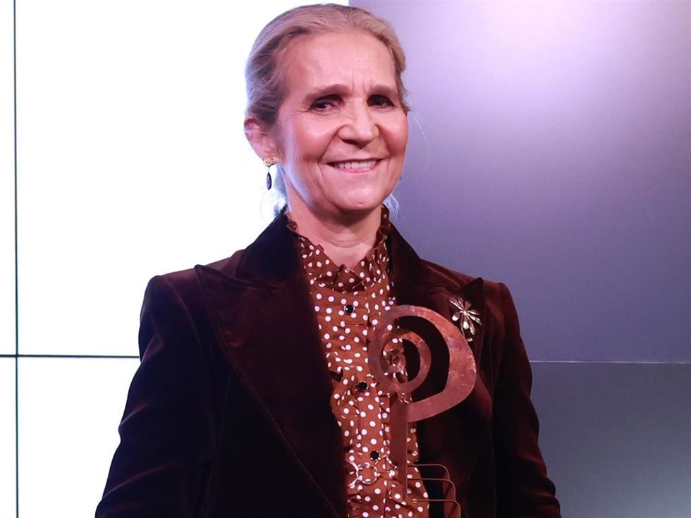 La Infanta Doña Elena durante el acto de entrega de los premios En Portada del diario ABC este miércoles en Sevilla