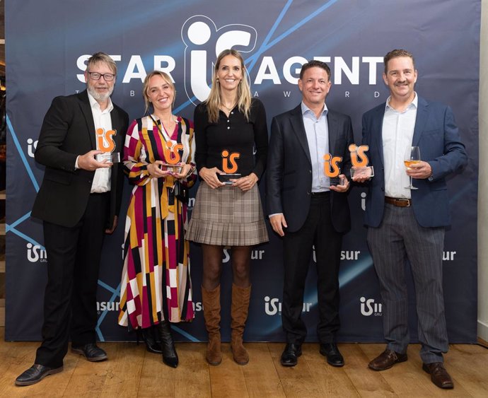 Premiados durante el evento Insur Star Agents que ha tenido lugar en Marbella, y donde se ha dado a conocer que el grupo desarrollará cuatro proyectos en 2025 en la Costa del Sol en las ciuddes de Marbella, Estepona y Mijas.