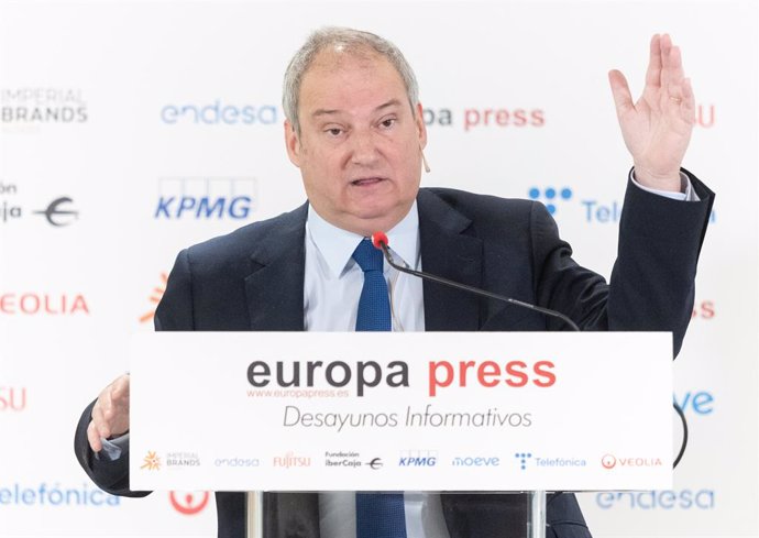 El ministro de Industria y Turismo, Jordi Hereu, interviene durante un Desayuno Informativo de Europa Press, en el Hyatt Regency Hesperia, a 30 de enero de 2025, en Madrid (España).