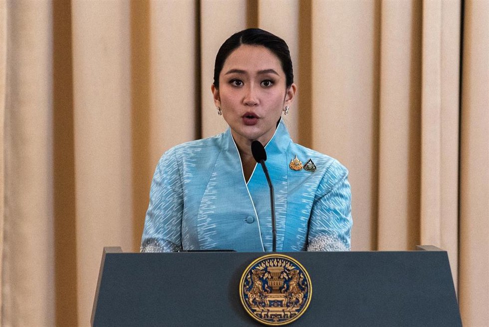 Archivo - La primera ministra de Tailandia, Paetongtarn Shinawatra, durante una comparecencia ante la prensa en Bangkok (archivo)