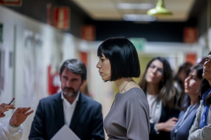 Archivo - Arxiu - La ministra de Ciència i Innovació, Diana Morant, durant una visita al Centre Nacional d'Investigacions Oncològiques (CNIO)
