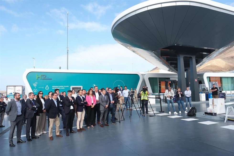 Inauguración de la primera estación de servicio de Repsol multienergía y autosuficiente en Morro Jable (Fuerteventura)
