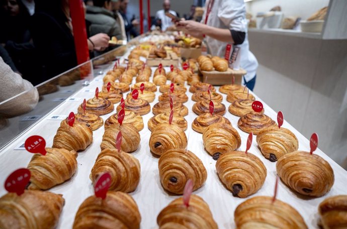 Varios cruasanes durante la  XXIII edición de ‘Madrid Fusión Alimentos de España’, en IFEMA, a 27 de enero de 2025, en Madrid (España).  