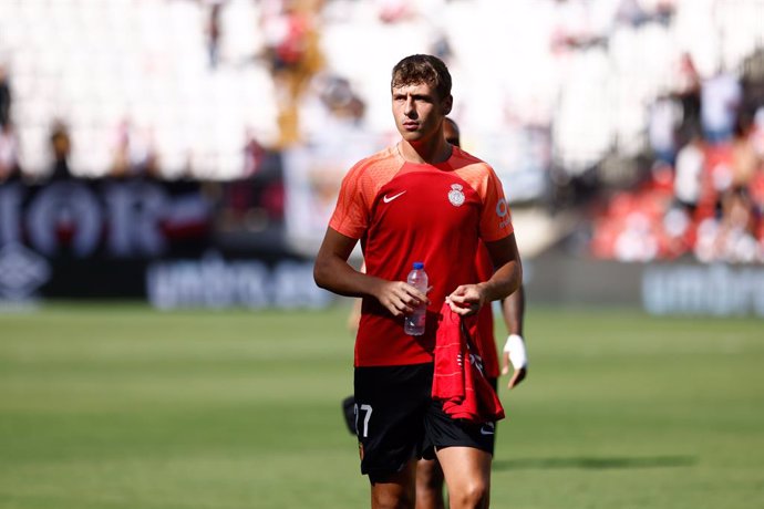 Archivo - David Lopez Guijarro of RCD Mallorca looks on during the spanish league, LaLiga EA Sports, football match played between Rayo Vallecano and RCD Mallorca at Estadio de Vallecas on September 30, 2023, in Madrid, Spain.