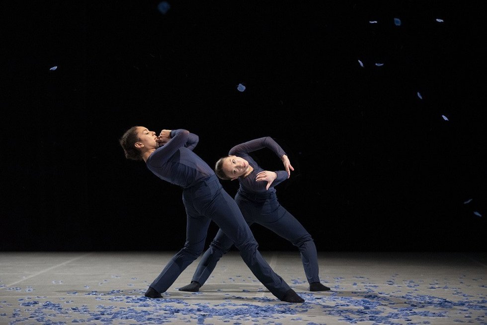 Espectáculo de danza Triple Bill en el teatro Bretón