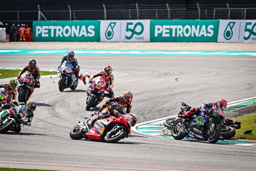 Archivo - Accident, crash between 20 QUARTARARO Fabio (fra), Monster Energy Yamaha MotoGP, Yamaha YZR-M1, action, 43 MILLER Jack (aus), Red Bull KTM Factory Racing, KTM RC16 and 33 BINDER Brad (zaf), Red Bull KTM Factory Racing, KTM RC16 during the 2024