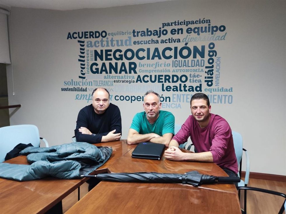 El comité de la logística de Solvay se encierra en el Orecla tras una reunión con la empresa