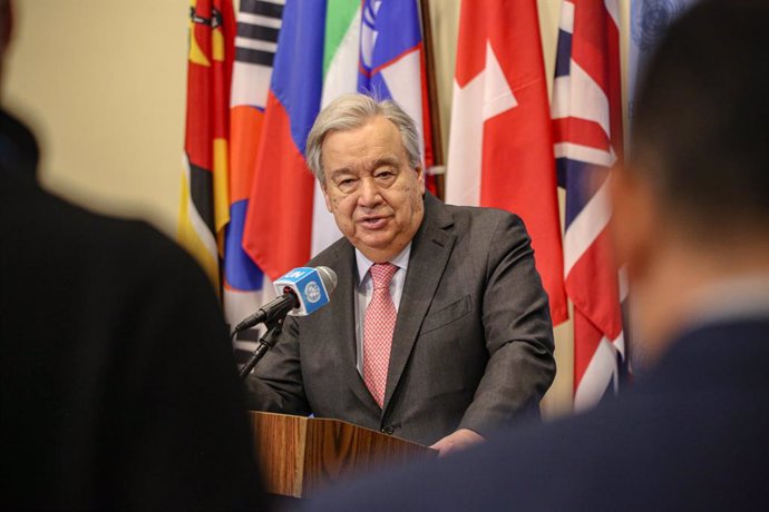 Archivo - December 19, 2024, New York, New York, USA: UN Secretary General, ANTONIO GUTERRES, speaks to the press before a Security Council meeting on Artificial Intelligence. The SG stated that the future of Artificial Intelligence is not just reshaping 