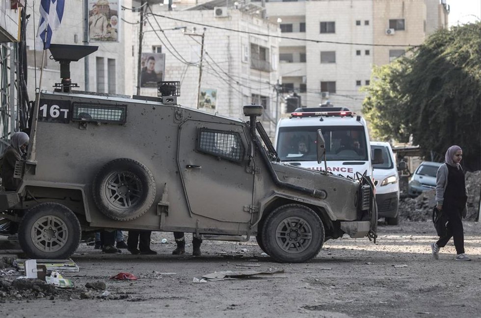 Un vehículo militar del Ejército de Israel en la ciudad cisjordana de Yenín (archivo)